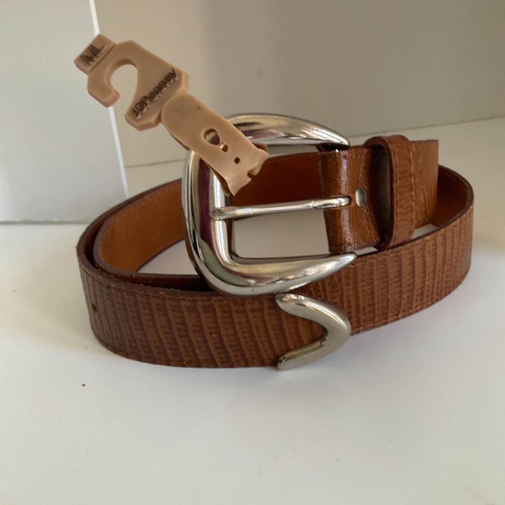 JcPenny New Small Embossed Cognac Warm Brown Leather Belt Silver Womens 29-33"